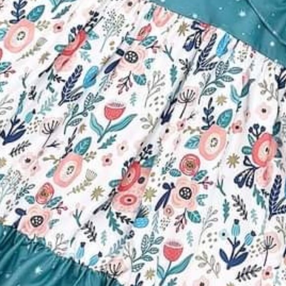 Pete & Lucy Teagan Floral Dress - Picture 3 of 6